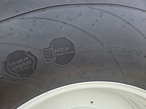 Michelin 710/75-R42 VF + 650/60-R34 VF