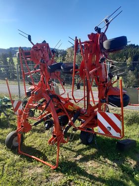 <strong>Kuhn GF7902</strong><br />
