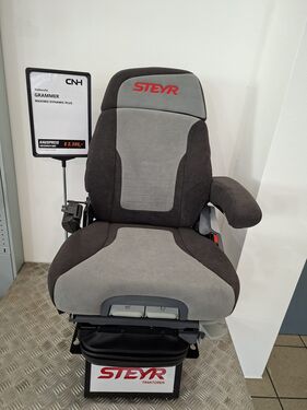 Grammer Steyr CVT, Case CVX, New Holland 