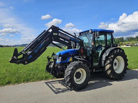 New Holland T4040