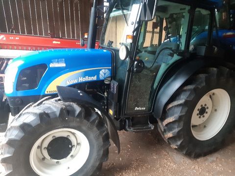 New Holland T4020  De Luxe