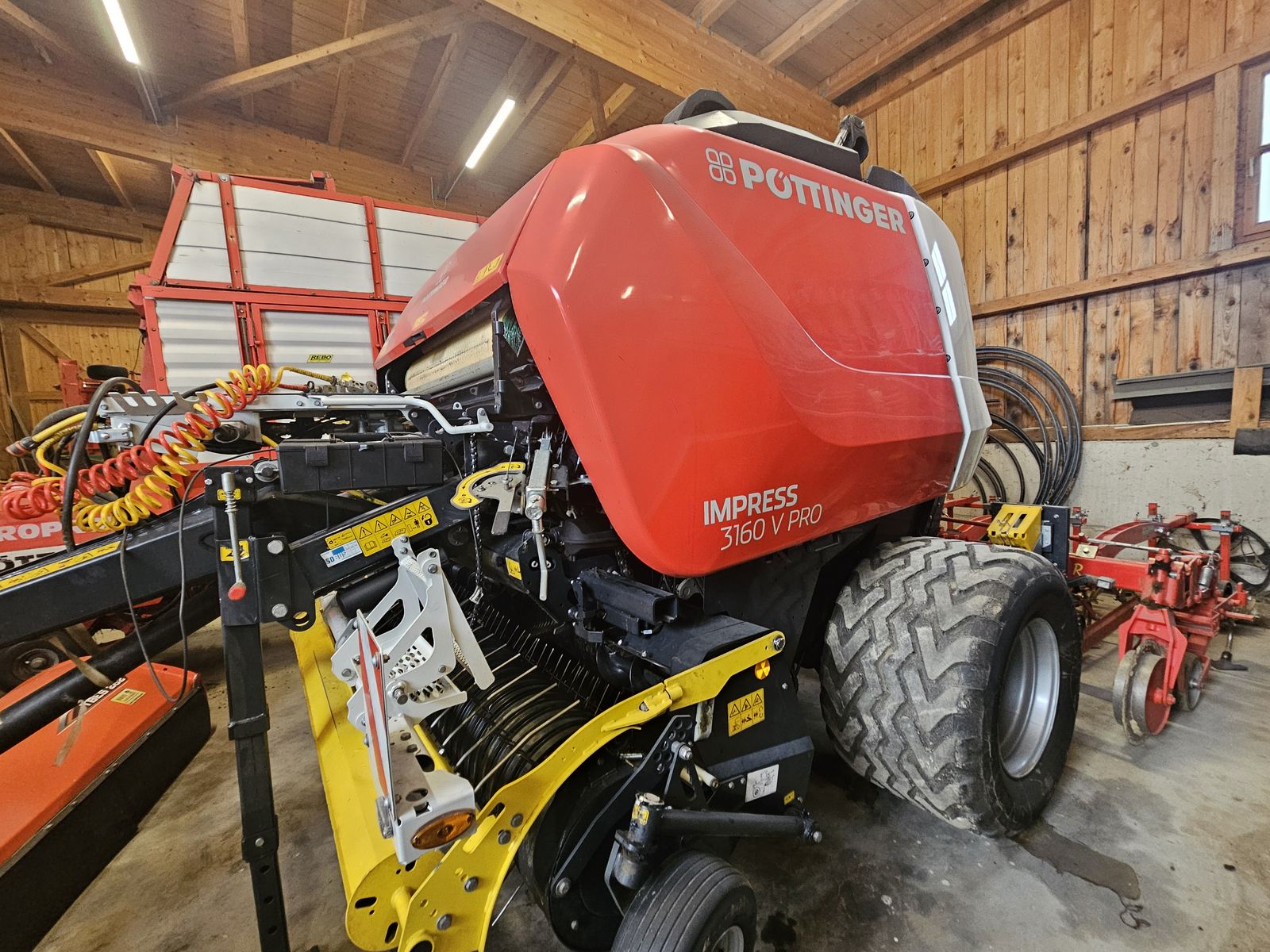 Pöttinger Impress 3160 v Pro 1