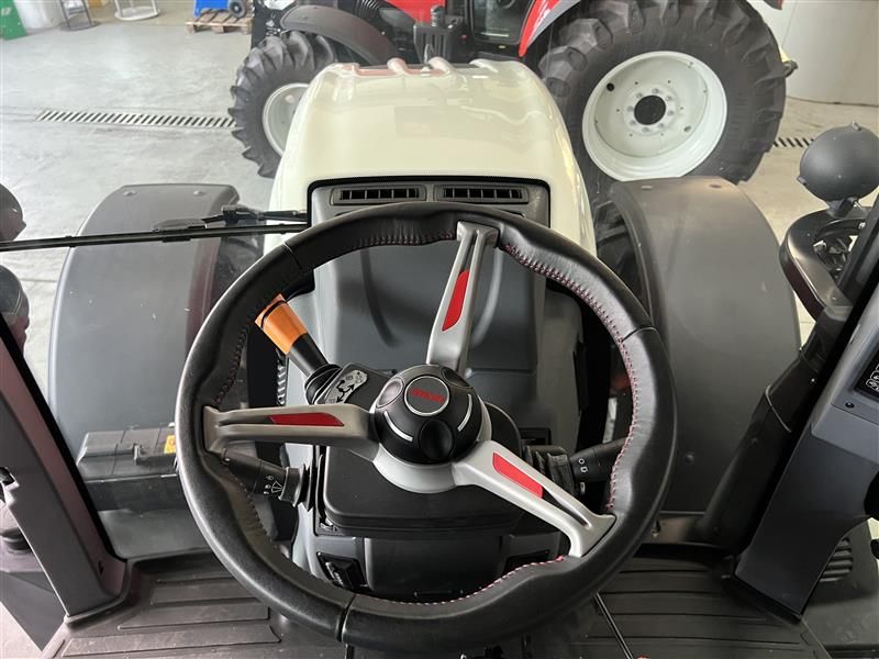 Steyr 4135 Profi CVT (Stage V) 2