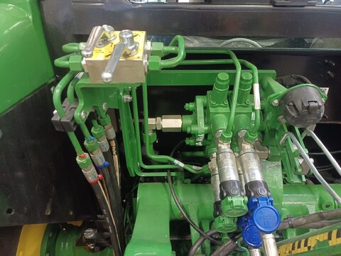 John Deere 5120 M