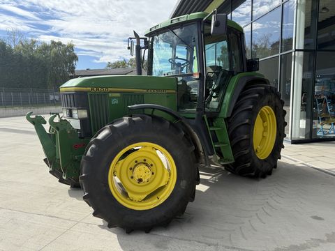 John Deere 6800