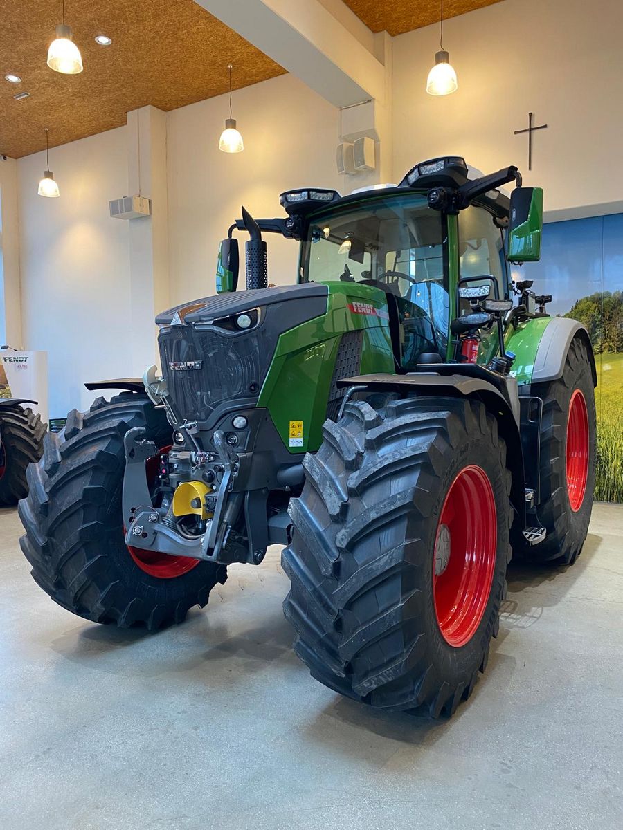 Fendt 832 Vario Profi+ 2