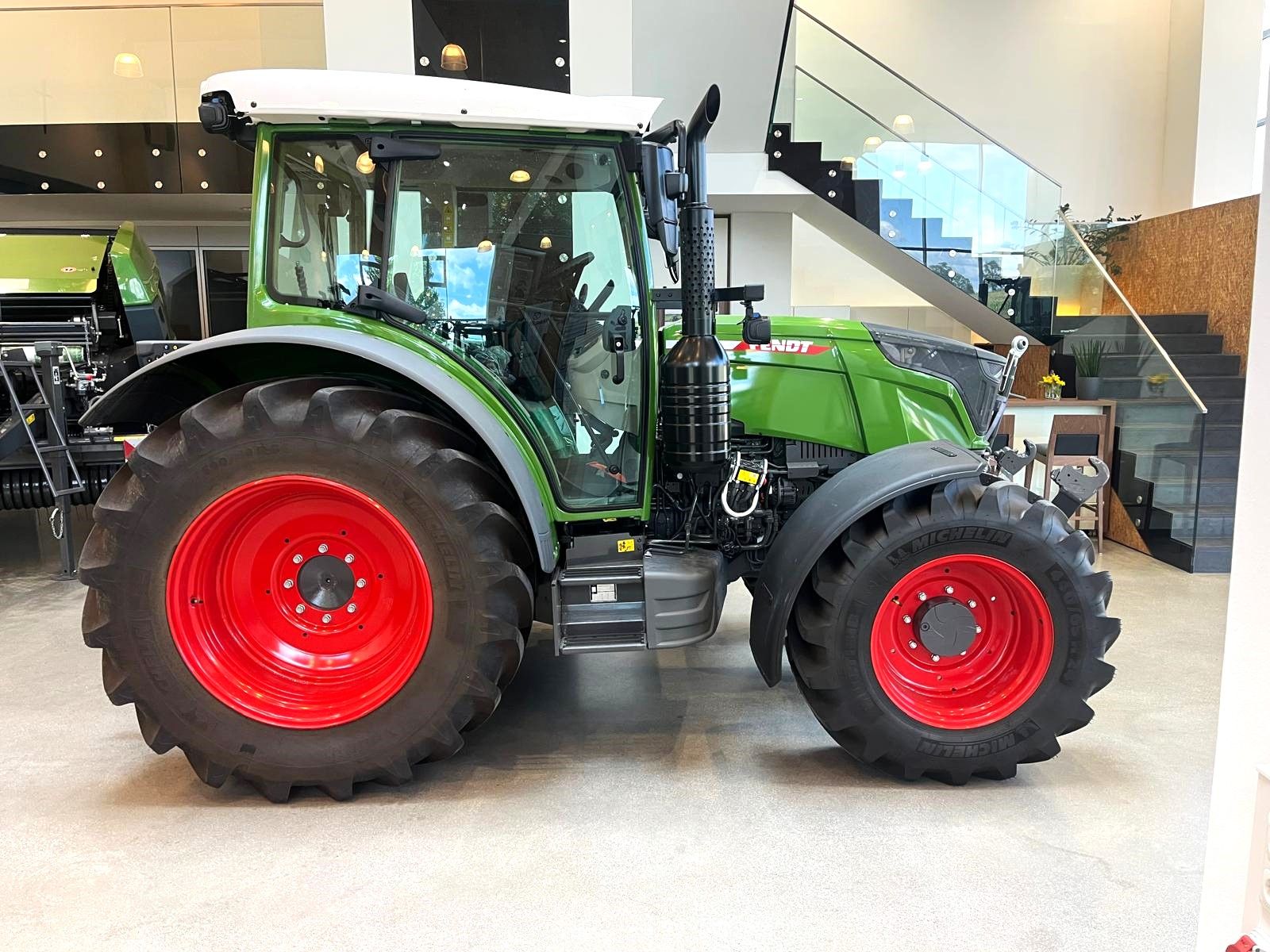 Fendt 210 Vario Profi (Gen3) 3