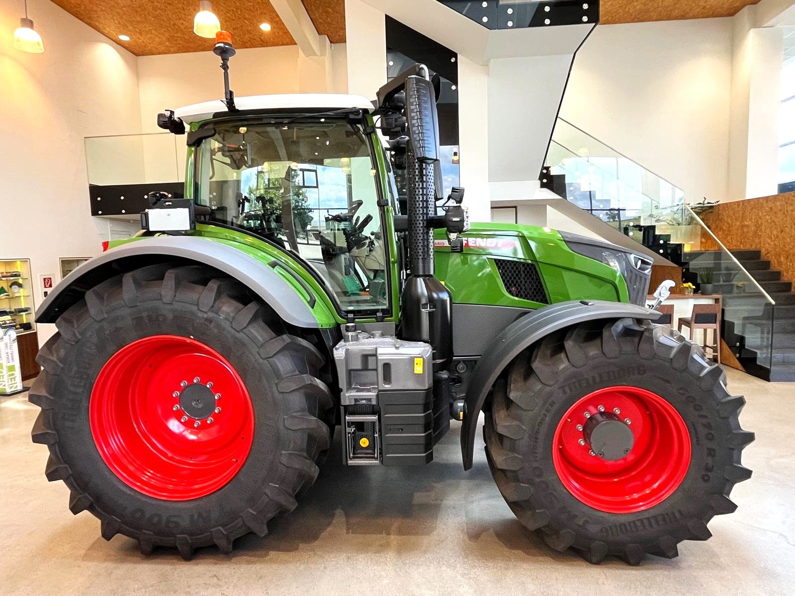 Fendt 724 Vario Profi+ (Gen 7) 3