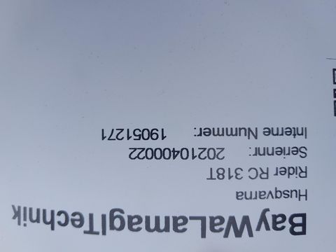 3318-22e3bdab304638198160a3dc2f98b92e-5871281