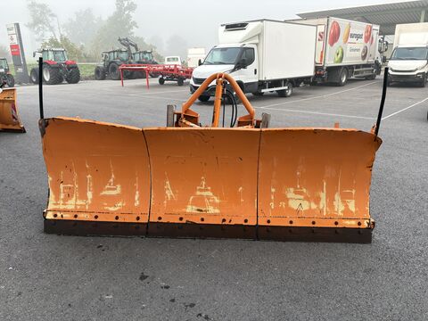 Schmidt MF 2.4 Schneepflug