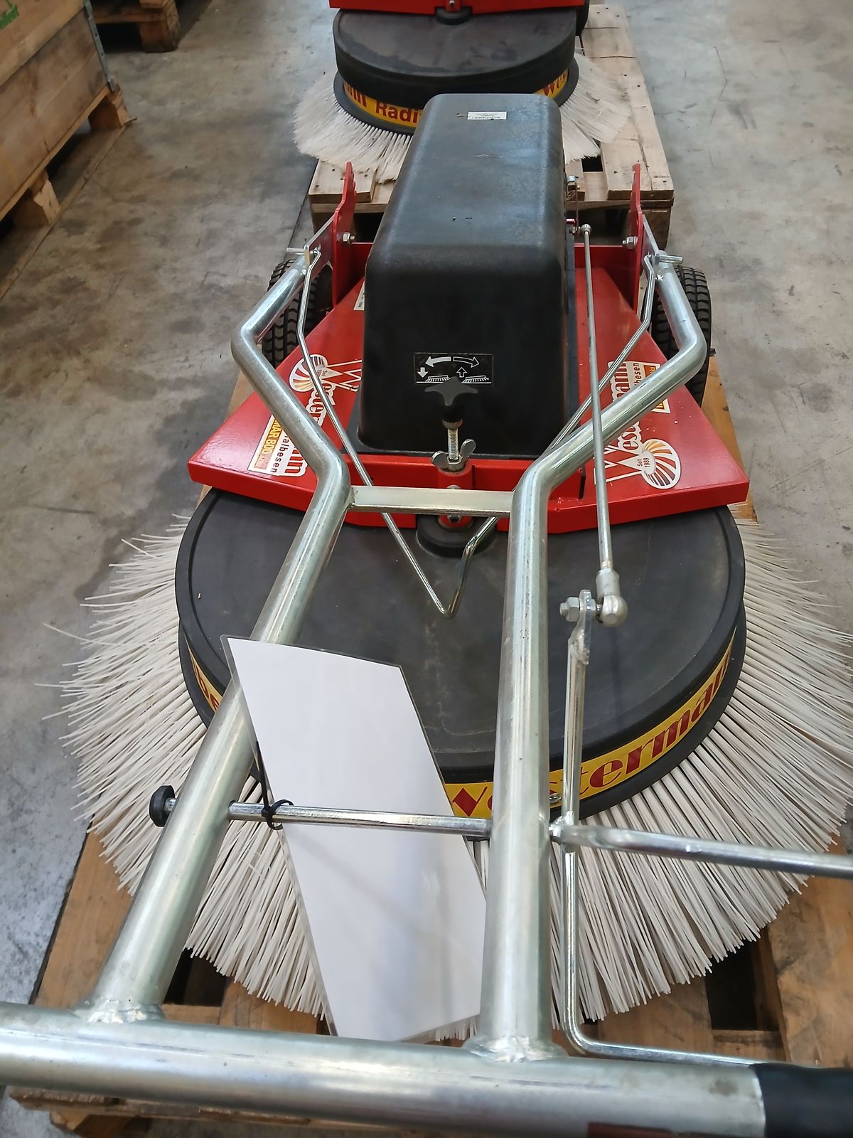Westermann MAR 800 Akku Radialbesen 3