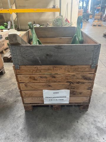 Stoll Frontladerkosolen zu John Deere 5M/5R/5020 2