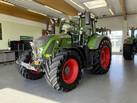Fendt 724 VARIO S4 PROFI PLUS