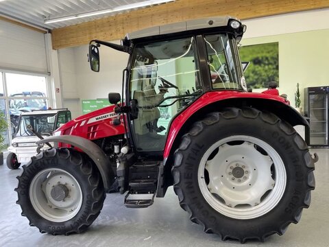 Massey Ferguson 5608 DYNA-4 ESSENTIAL 2