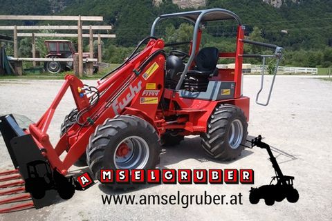 Fuchs F1130 Aktion mit Österreichpaket