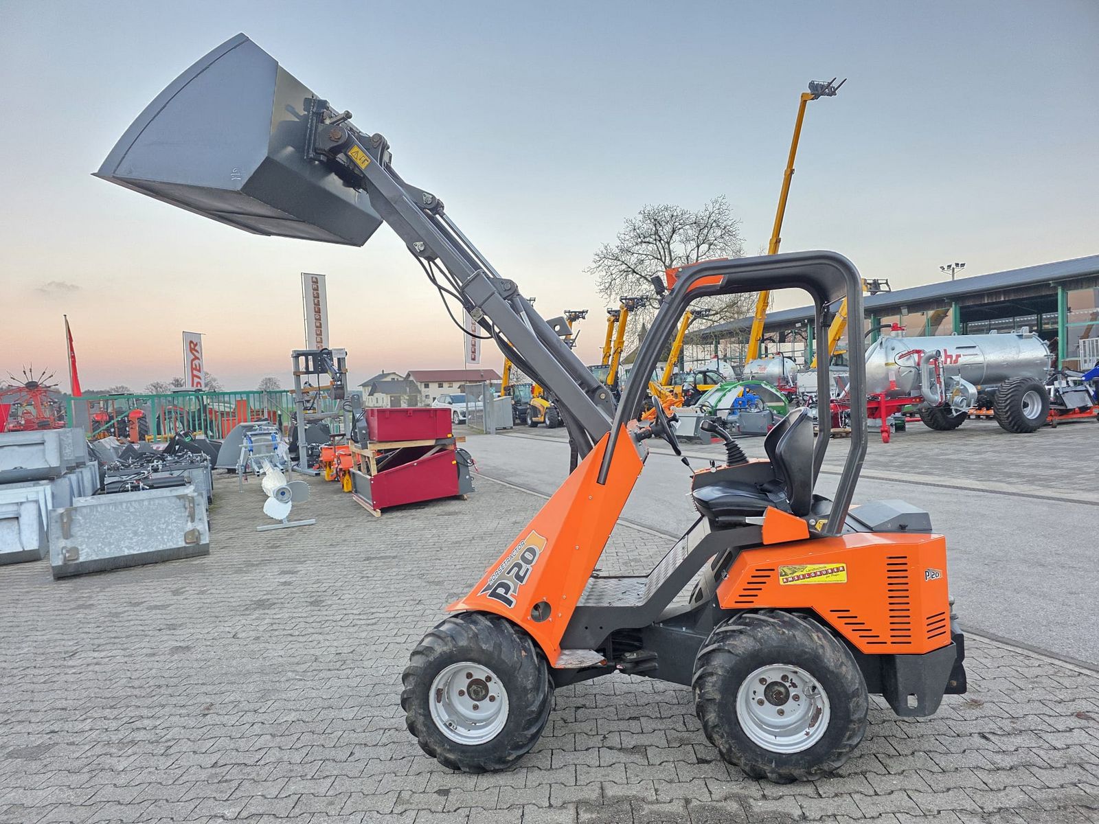 Cast P20 Teleskop Top mit 10-Fach Joystick Hydrostat 1