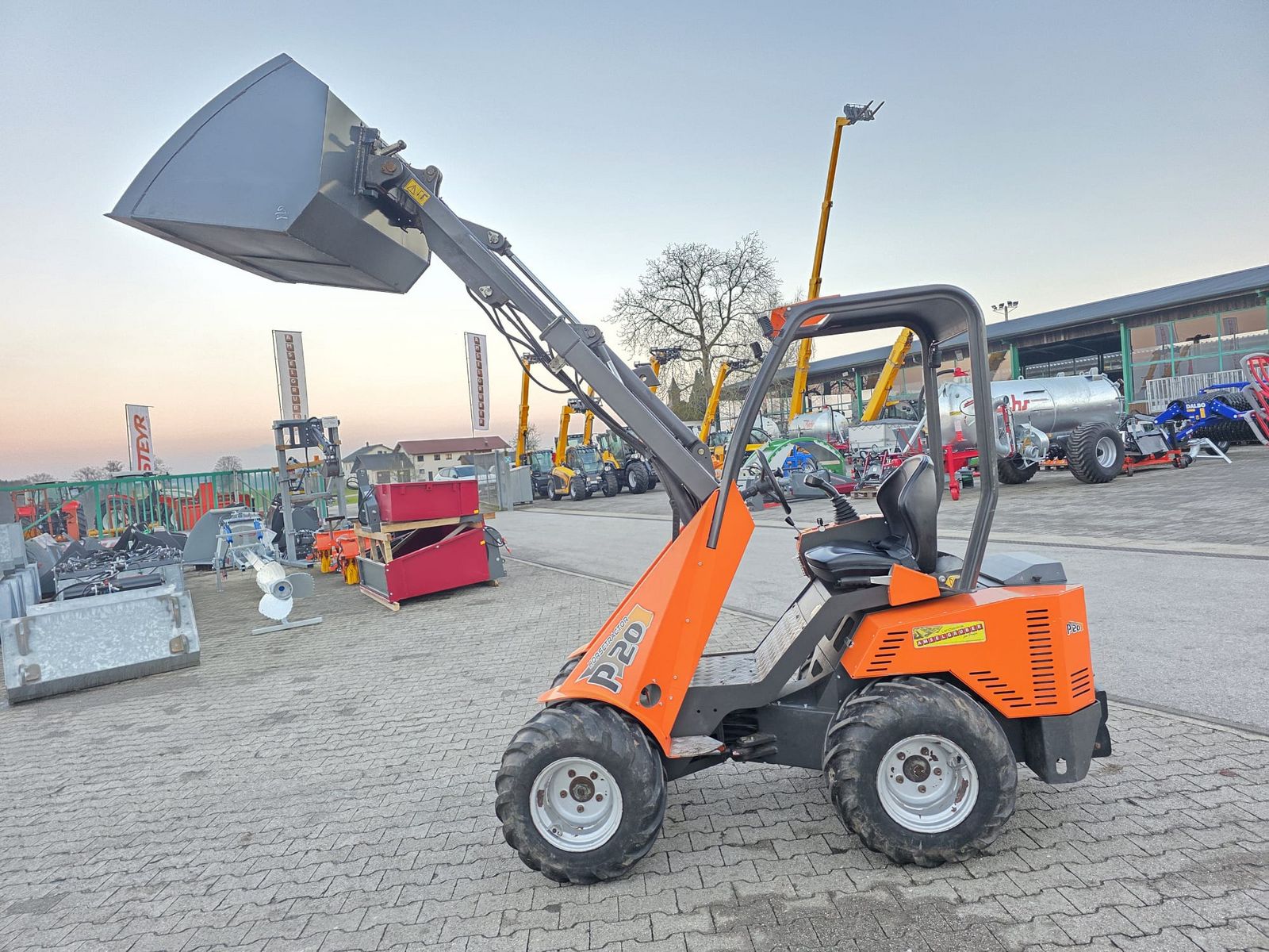 Cast P20 Teleskop Top mit 10-Fach Joystick Hydrostat 3