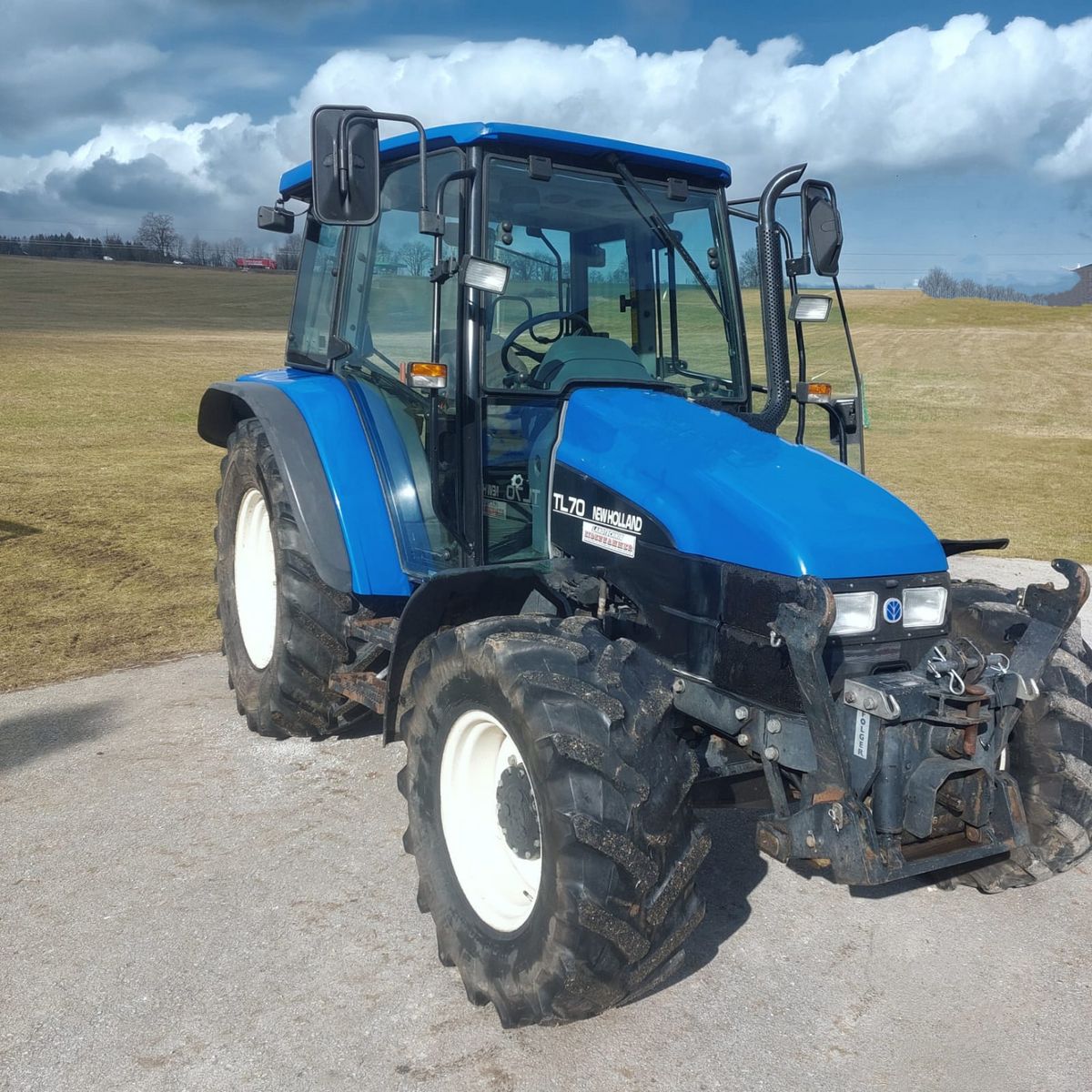 New Holland TL70A (4WD) 1