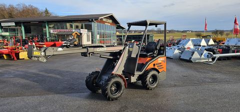 Cast 830 D Aktion mit Poclain Radmotoren