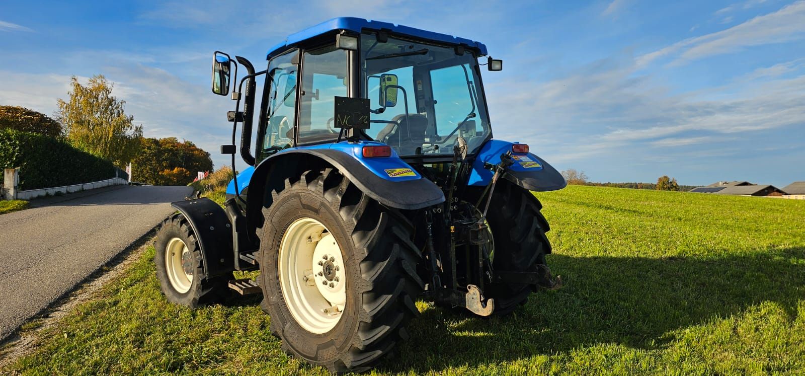 New Holland TL70A (4WD) 3