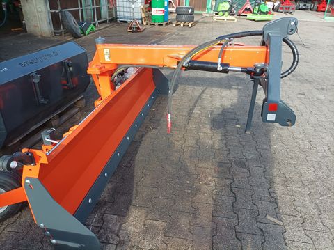 Sonstige Dominator Graderschild  X2500 