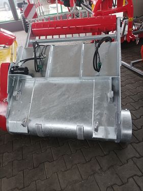 Dominator Fuchs Einfütterschaufel mit Fräse DSC