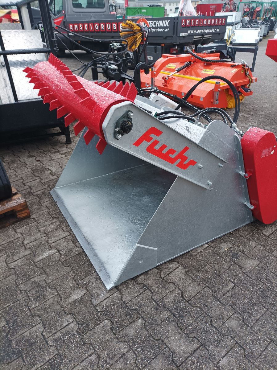 Dominator Einfütterschaufel mit Fräse Futterscha 3