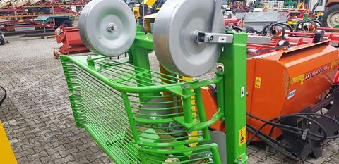 Bomet Dominator Kartoffelroder Seitenauswurf