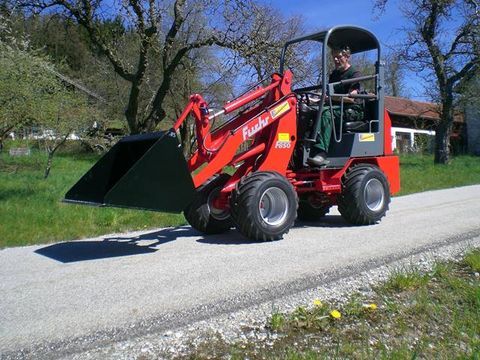 Fuchs F 800 Aktion mit Österreichpaket