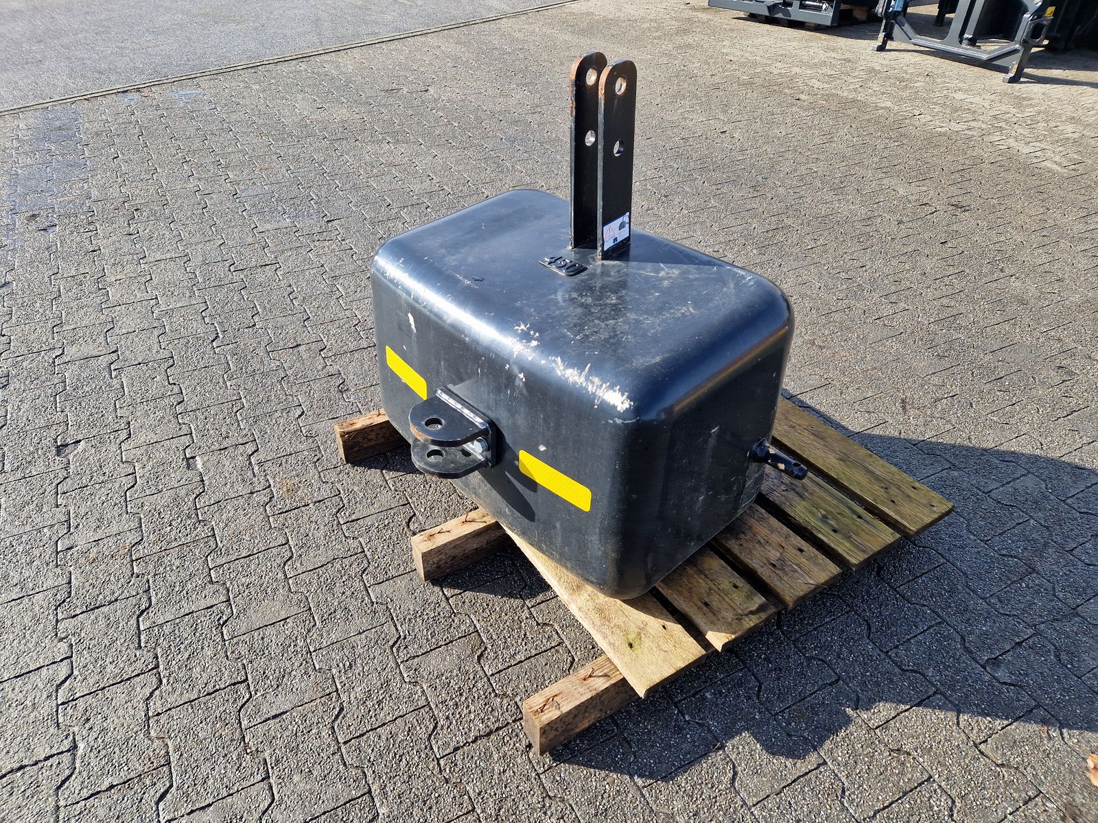 Frontgewicht 450 kg 2