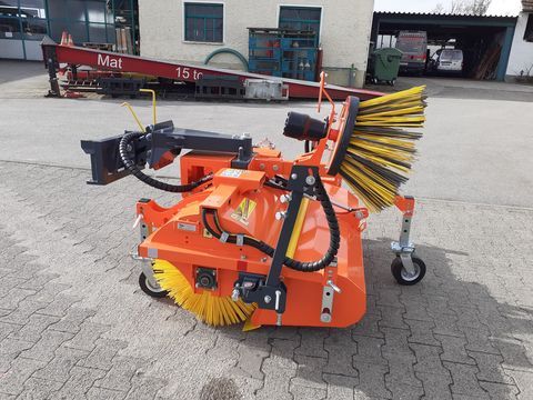 Dominator Profi Clean Kehrmaschine Hausmesse Aktion 25-26  3