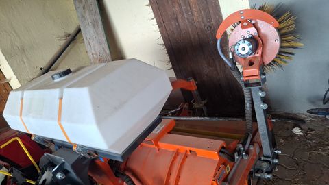 Dominator Profi Clean Kehrmaschine 160 cm
