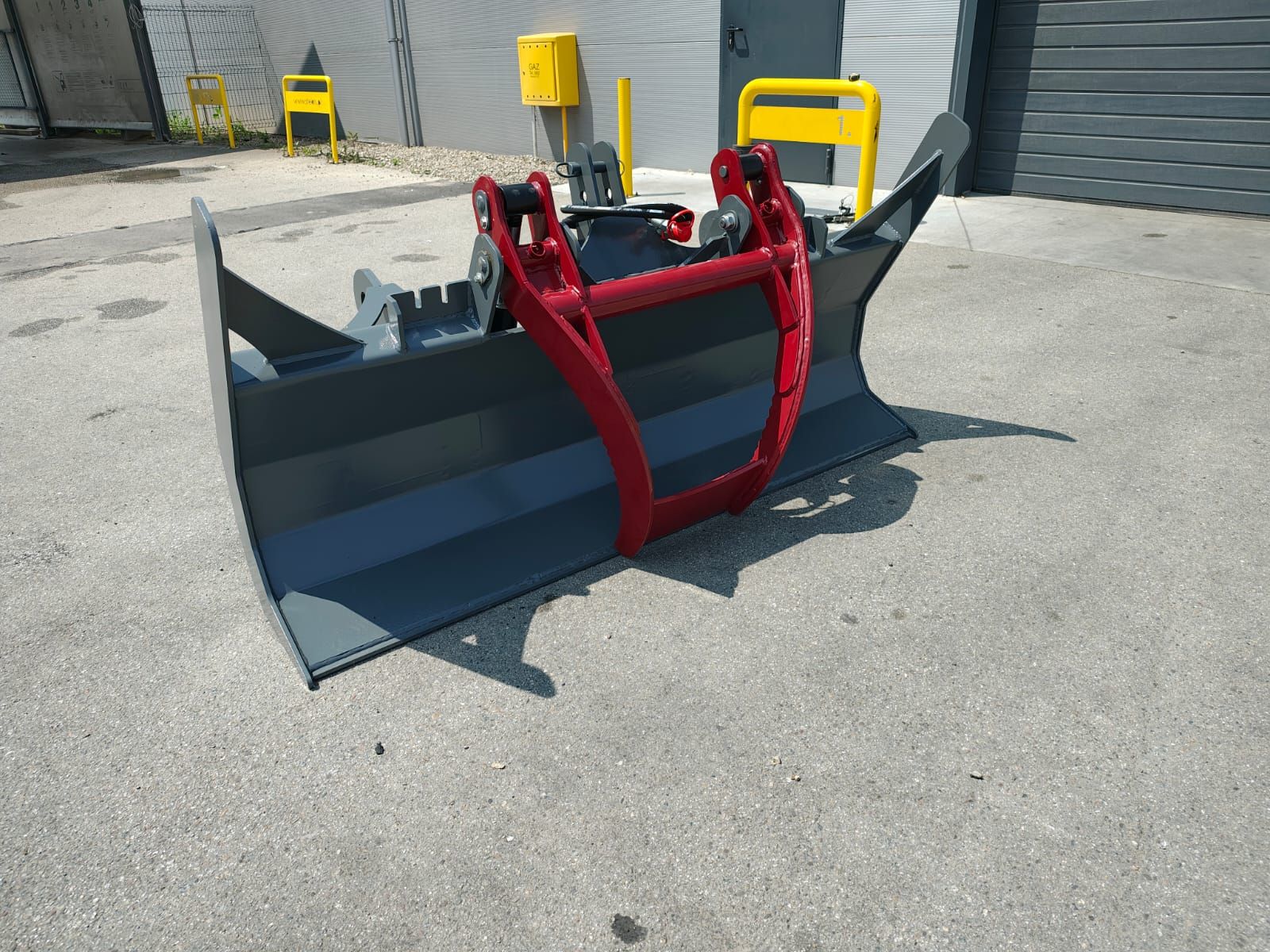 Dominator Polterschild Shark 2