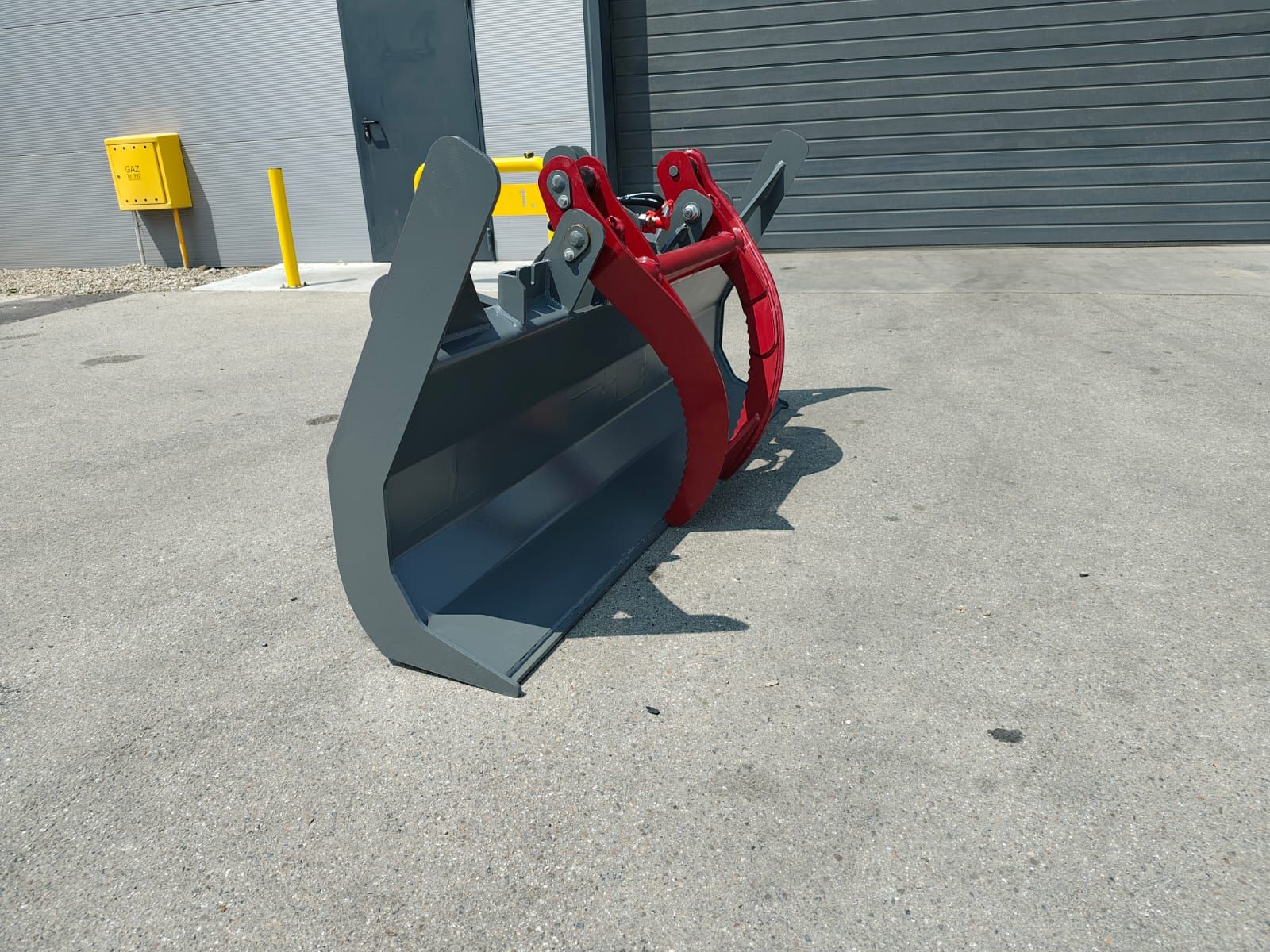 Dominator Polterschild Shark 3