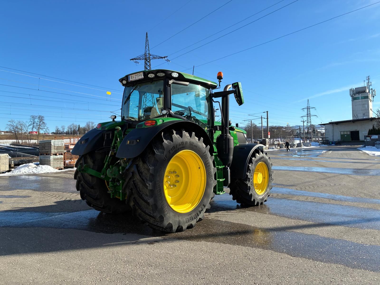 John Deere 6R 165 3