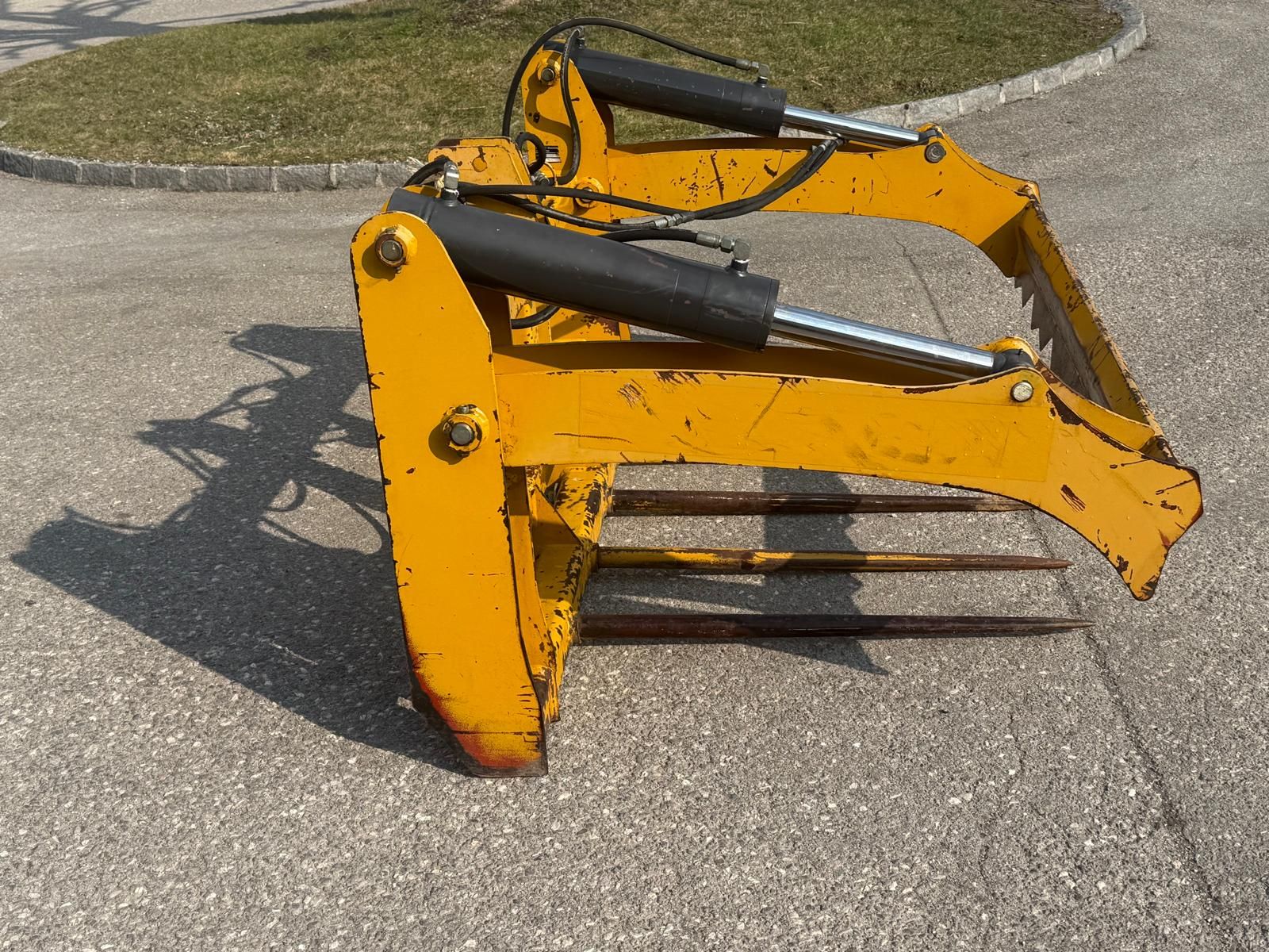 Mammut Rundballenschneider 2