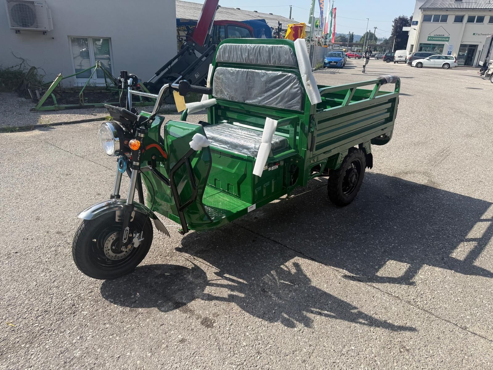 Graf Carello LDR 25 72 V Grün Geländebereifung 2