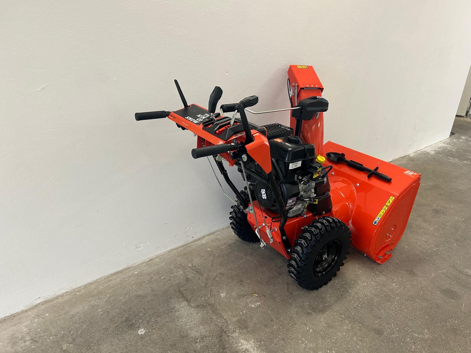 Ariens ST28 DLE Deluxe 3