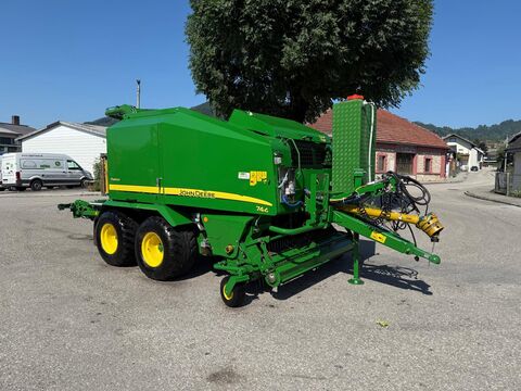 John Deere Rundballenpresse 744