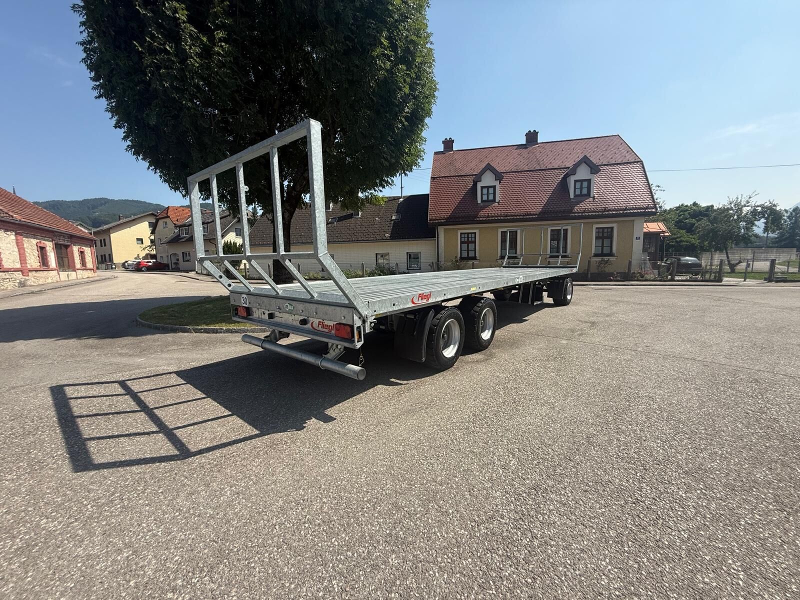 Fliegl DPW 210 Ballentransporter  3
