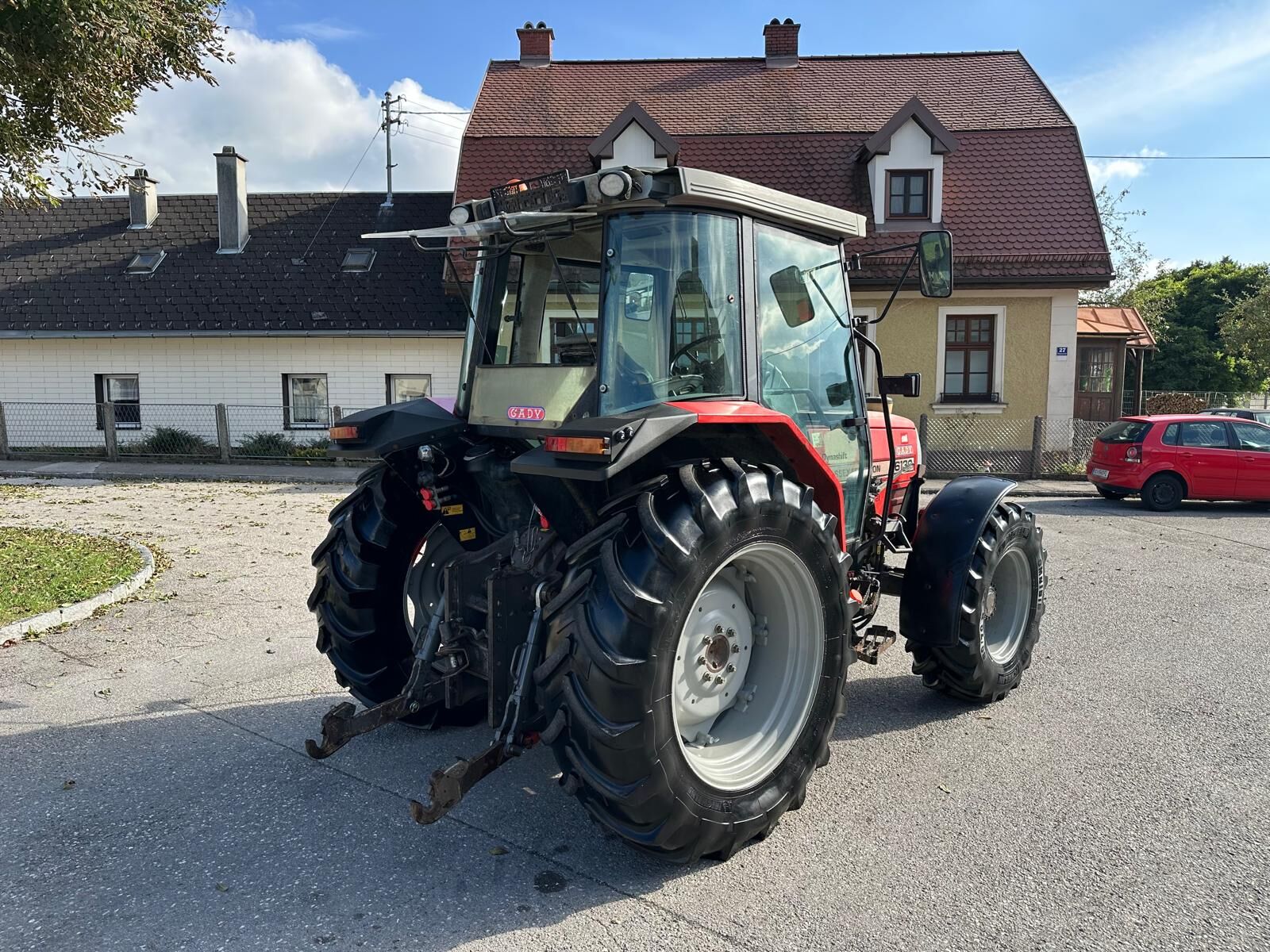 Massey Ferguson MF 6130 Dynashift 3