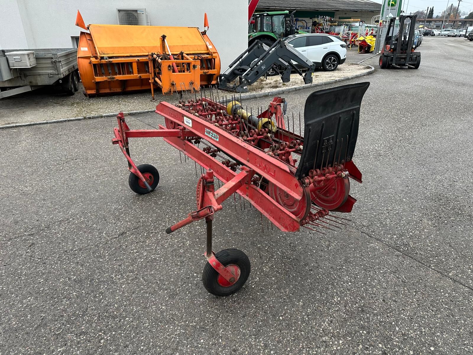 Pöttinger Heuraupe KR 220 2