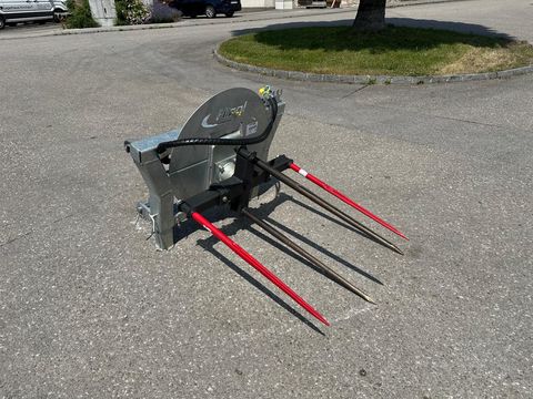 Fliegl Rundballenabwickler