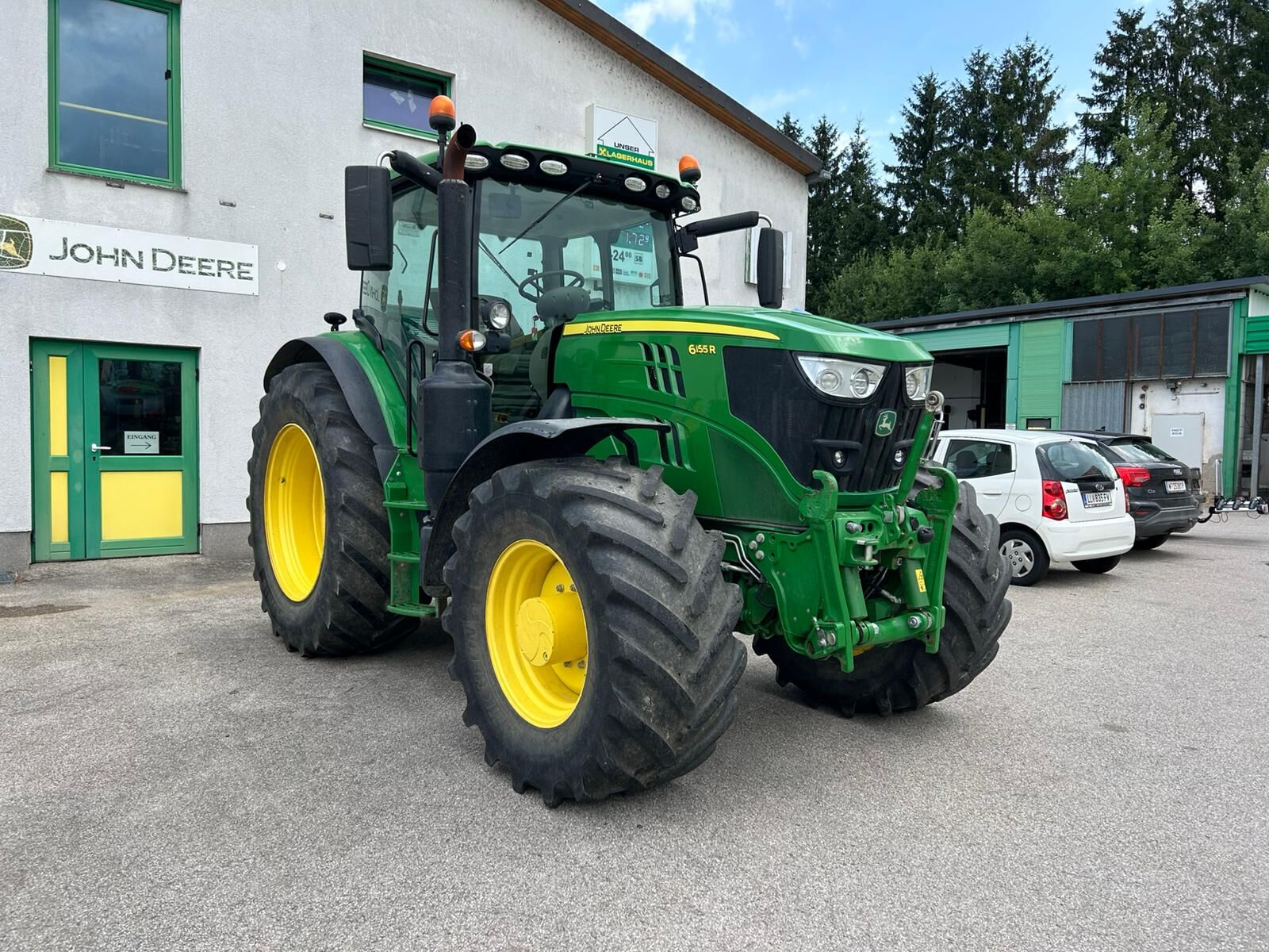 John Deere 6155R 2