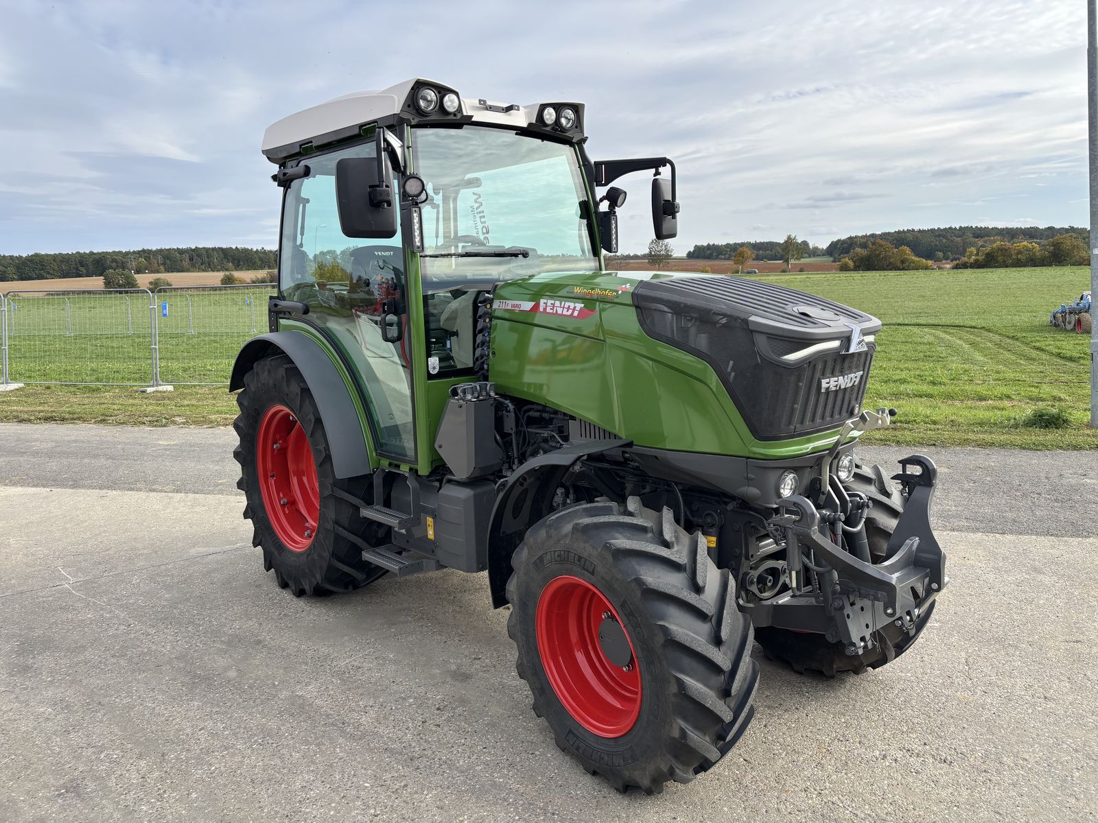 Fendt 211 Vario F (Gen3) 3