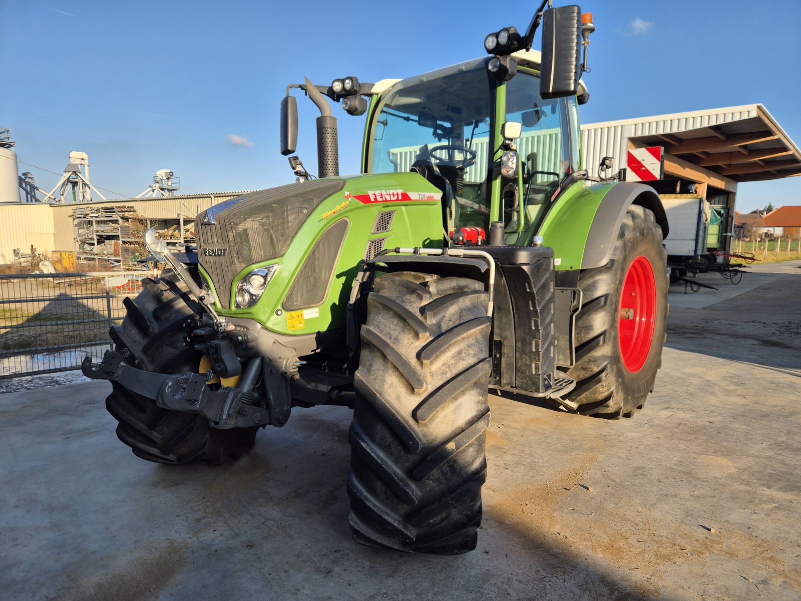 Fendt 724 Vario Profi+ 1