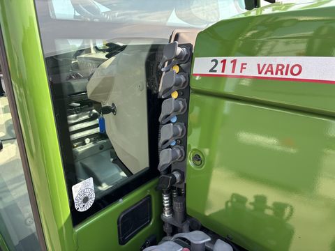 Fendt 211 Vario F (Gen3)