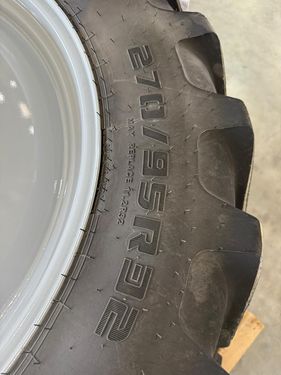 CEAT Pflegebereifung für MF 5S. 1,5m Spur