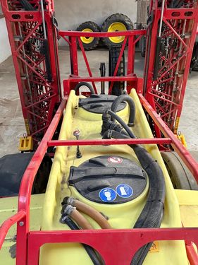 Kverneland Ikarus S 38