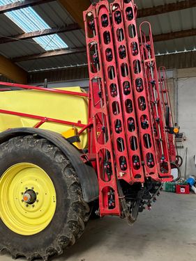 Kverneland Ikarus S 38